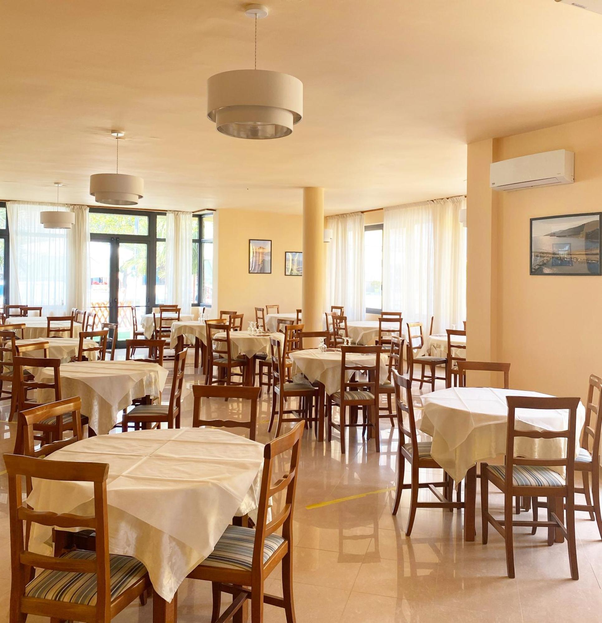 קזאל ולינו Hotel Europa מראה חיצוני תמונה